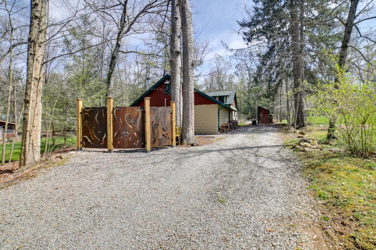 Pet-Friendly Pennsylvania Vacation Rental With Pool! Laughlintown 외부 사진
