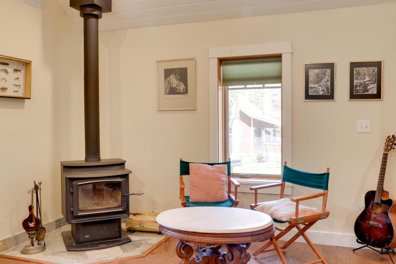 Pet-Friendly Pennsylvania Vacation Rental With Pool! Laughlintown 외부 사진